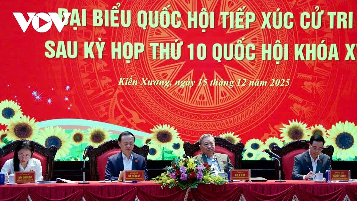 Party chief urges shift in economic thinking and global integration